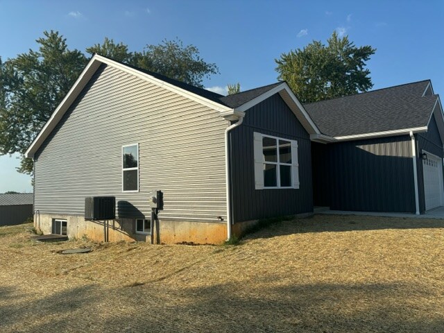 Building Photo - 905 Jefferson St