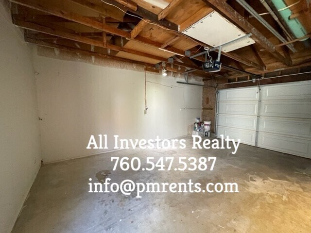 Building Photo - 6426 Camino Del Parque