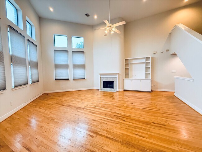 Building Photo - 9813 Cynthia Ann Ct