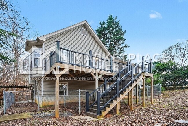 Building Photo - 289 Highlander Way