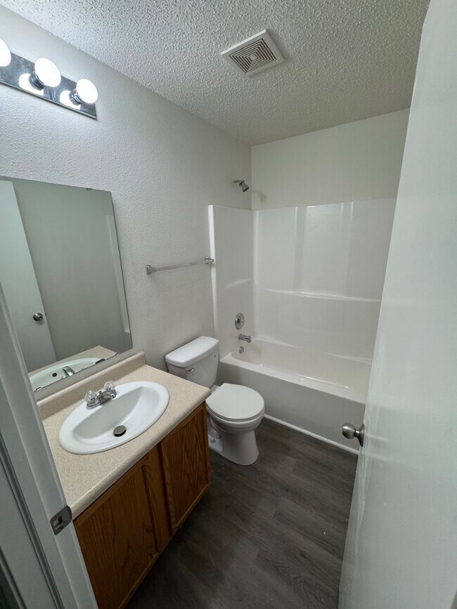 Building Photo - 10450 Candy Apple Ln