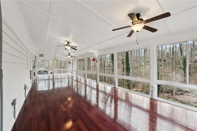 Building Photo - 182 Oak Forest Dr