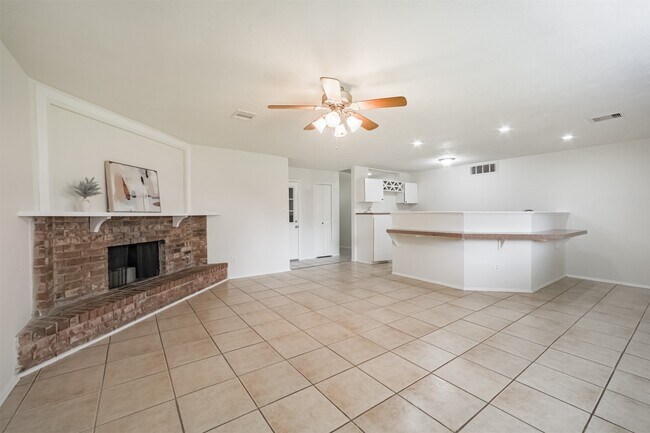 Building Photo - 16722 Moary Firth Dr