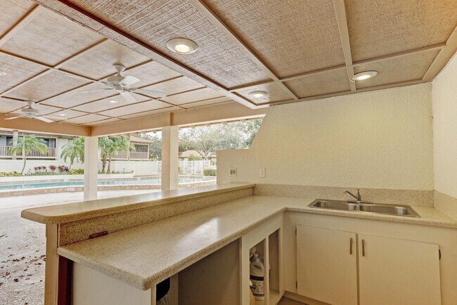 Building Photo - 206 Brackenwood Terrace