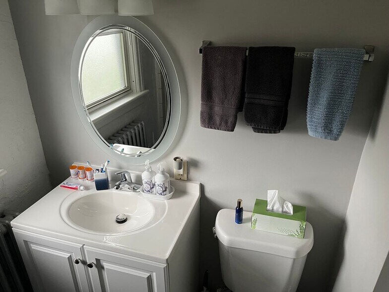 Building Photo - 1807 Lincoln Ave