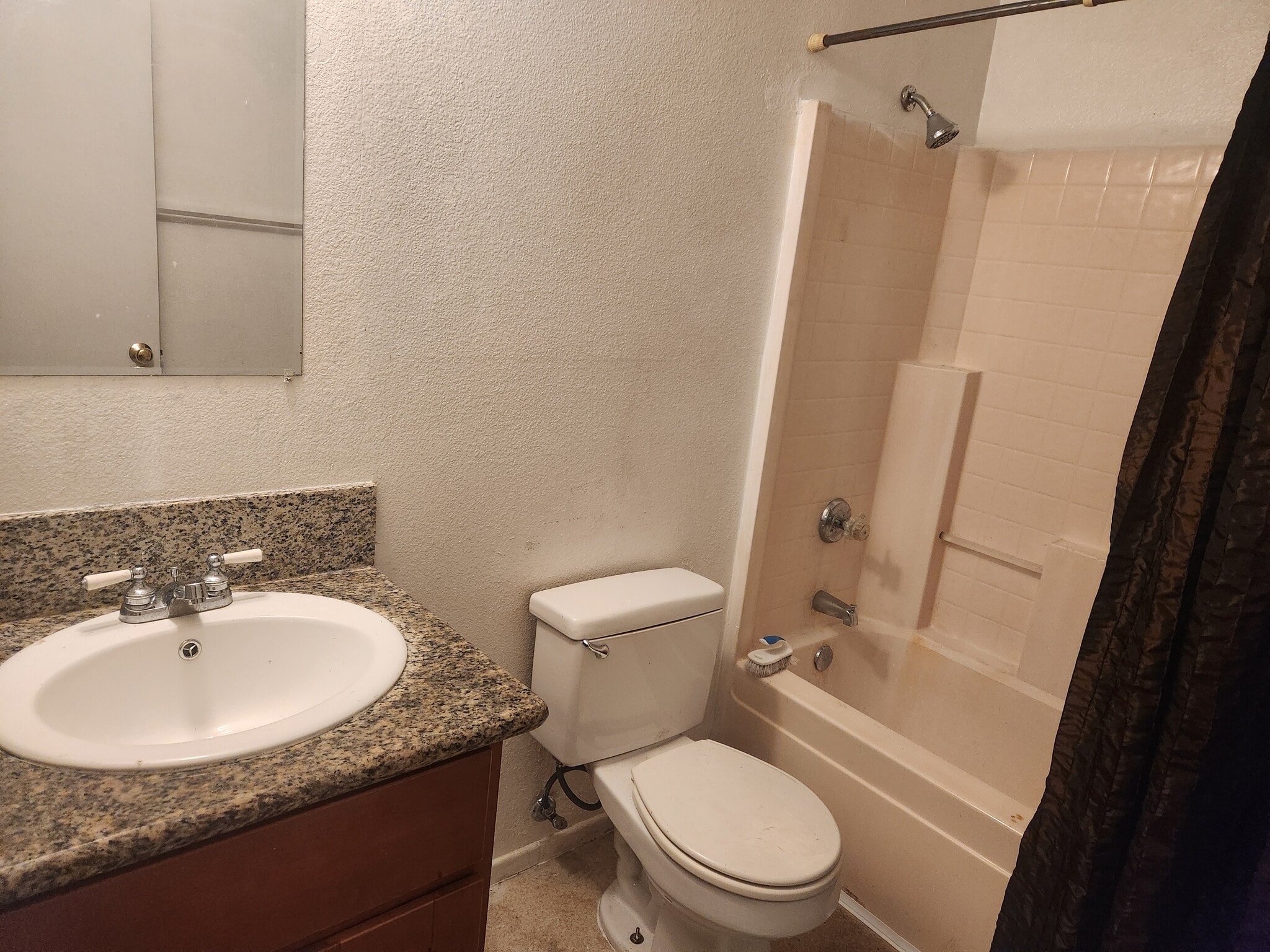 downstairs bath - 625 S Osage Ave