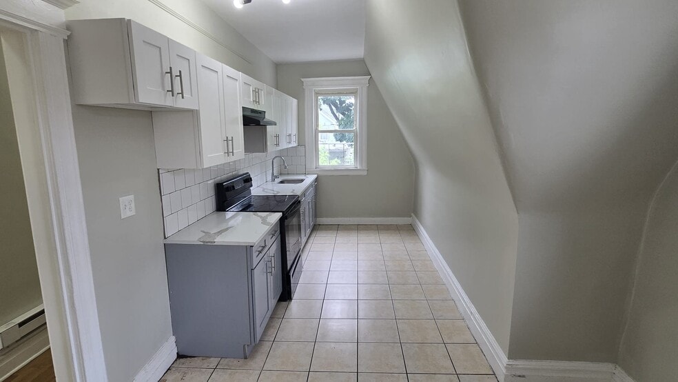 Building Photo - 849 S 15th St