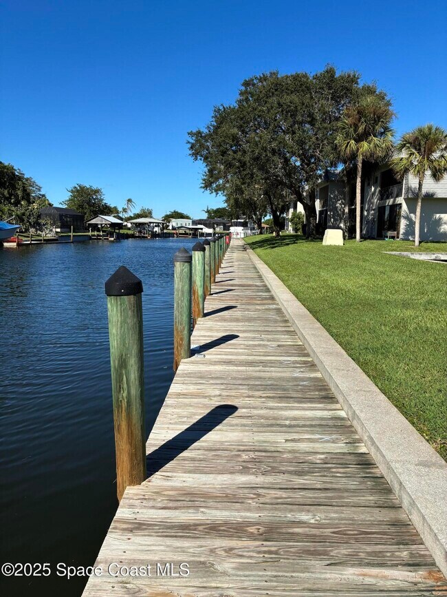 Building Photo - 467 Ibis Ln