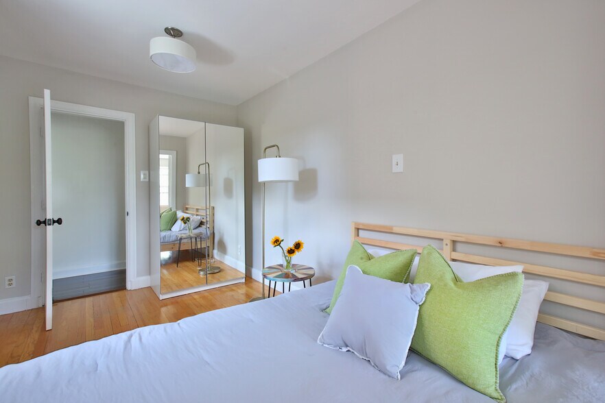 Building Photo - 8 Kilsyth Ter