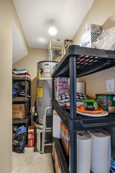 Building Photo - 1345 Bell Rd