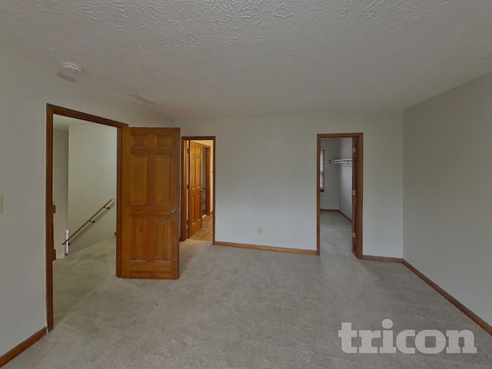 Building Photo - 100 Creekwood Ct