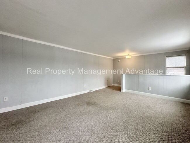 Building Photo - No Deposit Required! Beautifully Updated 3...