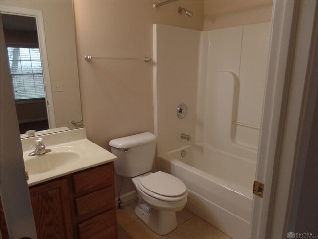 Building Photo - 120 Cherry St