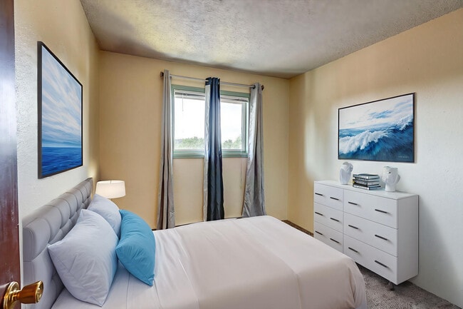 Building Photo - 5034 El Camino Dr