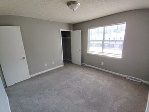 Building Photo - 36 Ferguson Dr
