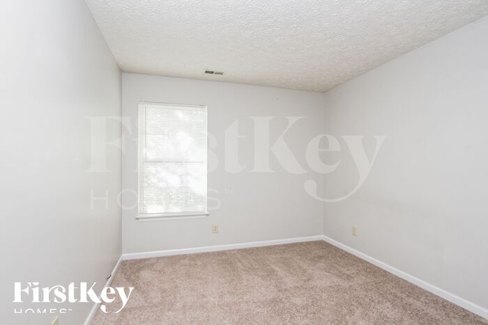 Building Photo - 5144 Stanhope Ln