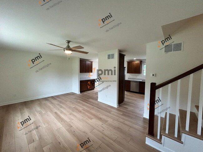 Building Photo - 673 Joe Martin Rd