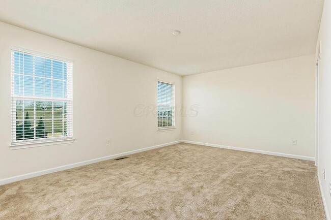 Building Photo - 6135 Brandon Dr