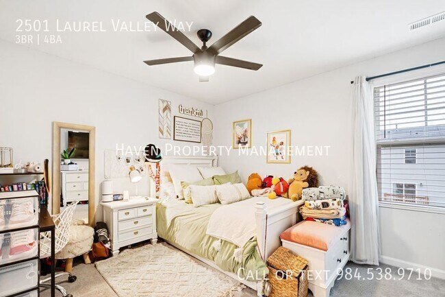 Building Photo - 2501 Laurel Valley Way
