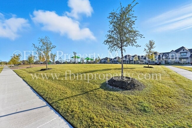 Building Photo - 1801 Ethereal Ln