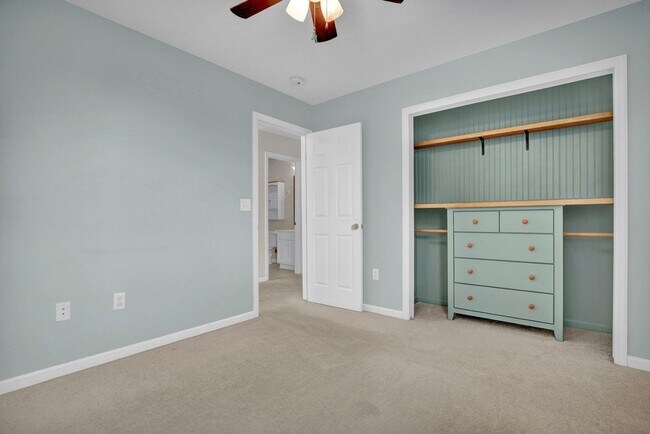 Building Photo - 1010 Meridian Dr