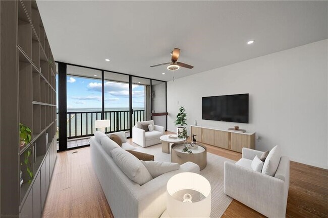 Building Photo - 4334 Ocean Dr