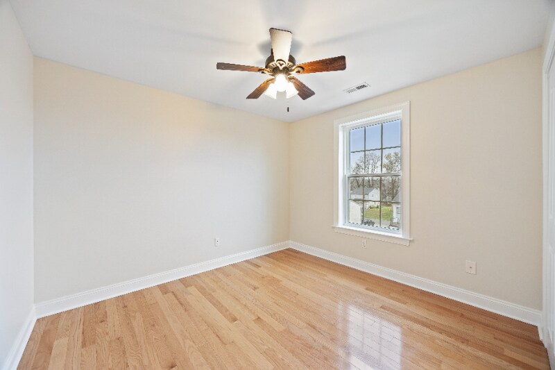 Building Photo - 7518 Lawn St