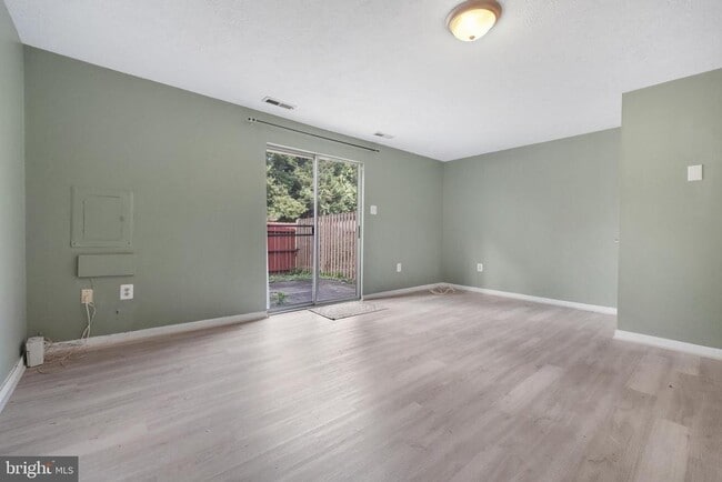 Building Photo - 18931 Birdseye Dr