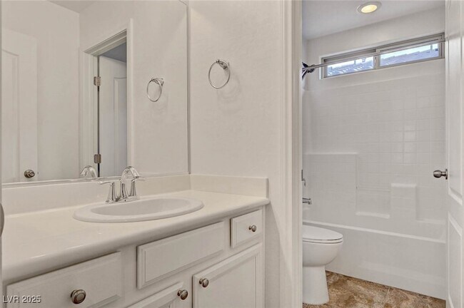 Building Photo - 864 Royal Amethyst Way