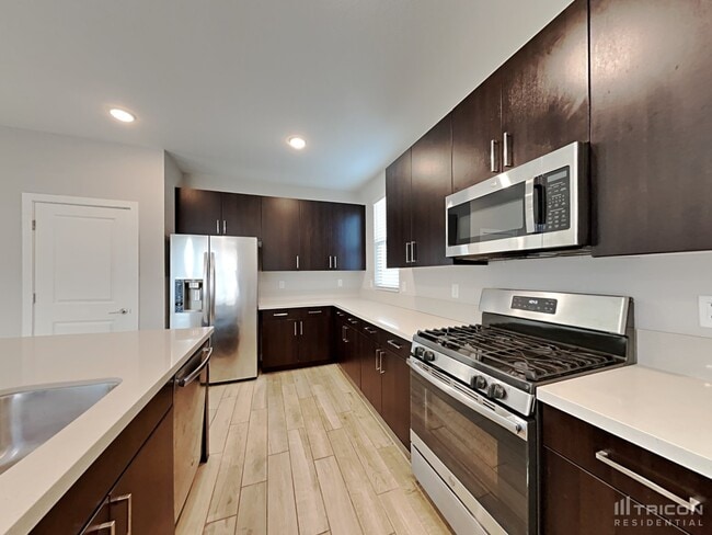 Building Photo - 6852 Whisper Canyon Pl