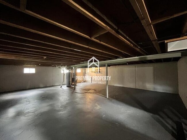 Building Photo - 2518 Rigsby Dr