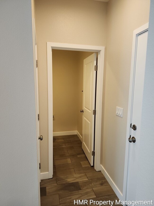 Building Photo - 2 Story Home 3 bedroom 2.5 bath in Glendora