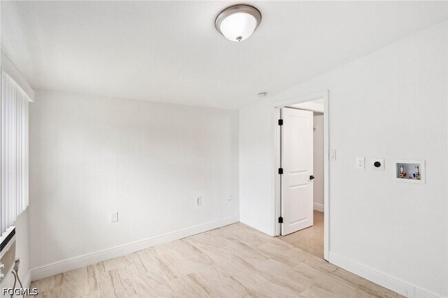 Building Photo - 89 Cabana Ave