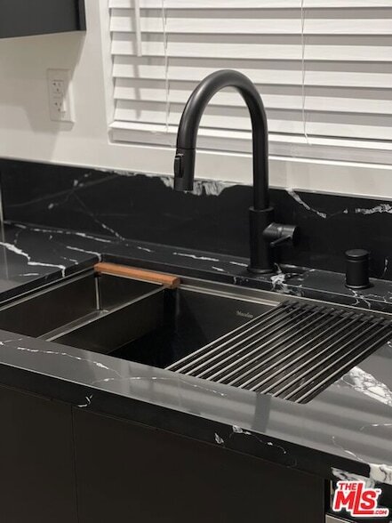 Building Photo - 9504 Gothic Ave