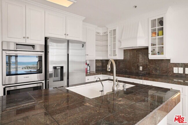 Building Photo - 25 Arcadia Ter