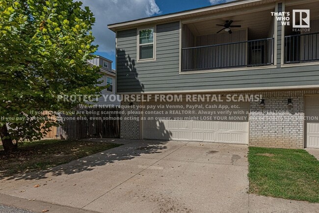 Building Photo - 1284 N Corsica Dr