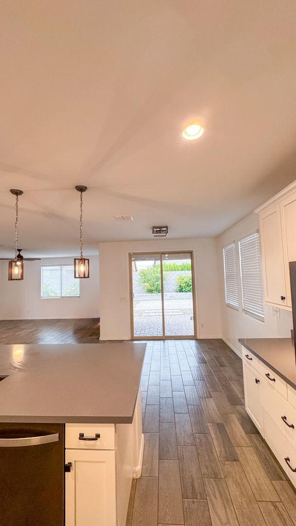 Building Photo - 18852 W Marshall Ave