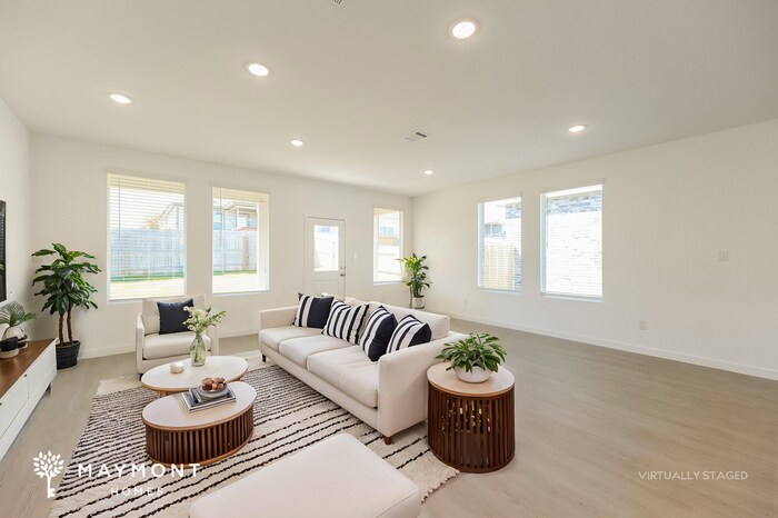 Building Photo - 2287 Ft Davis Pass