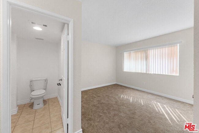 Building Photo - 78650 Ave 42 Ave