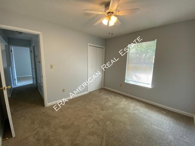 Building Photo - 169 Wright Cir
