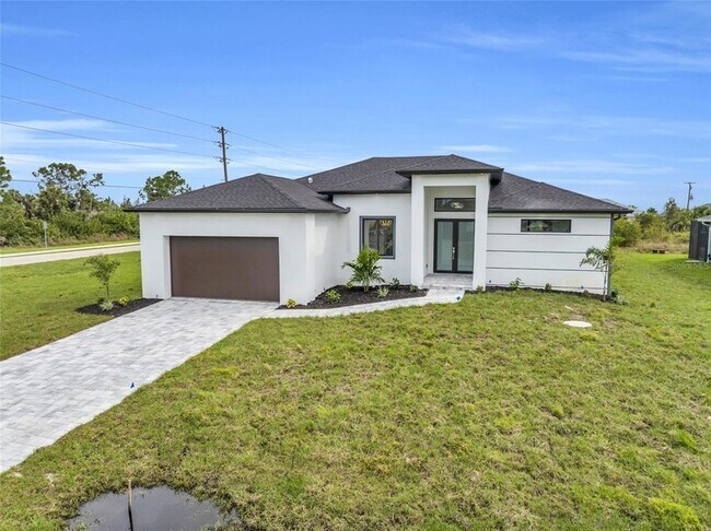 Building Photo - 15401 Aqua Cir