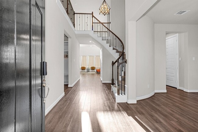 Building Photo - 17685 Martin Crk Ln