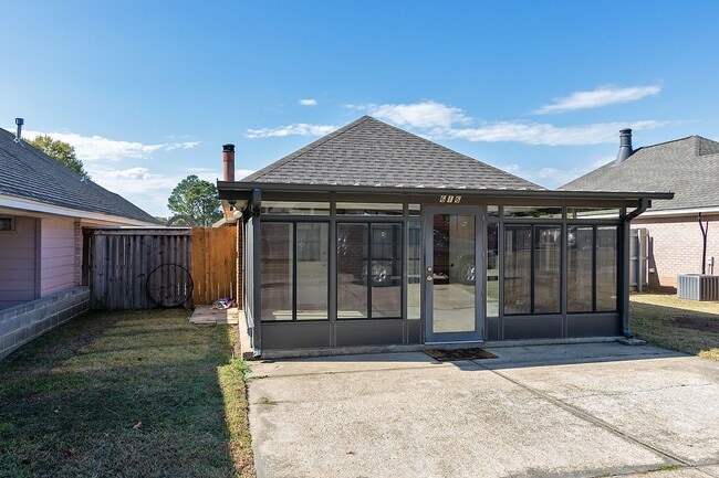 Building Photo - Prattville Rental available now!