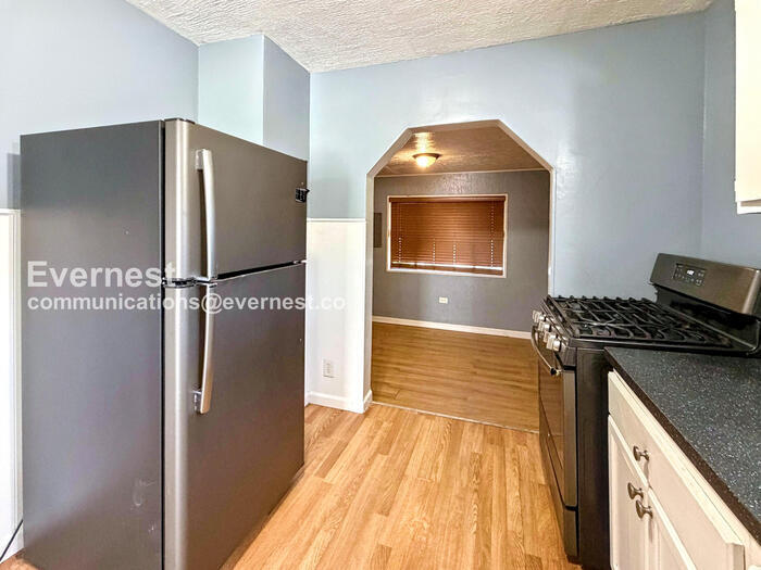 Building Photo - 18251 Brady St