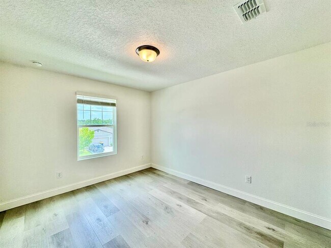 Building Photo - 38851 Opal Willow Ln
