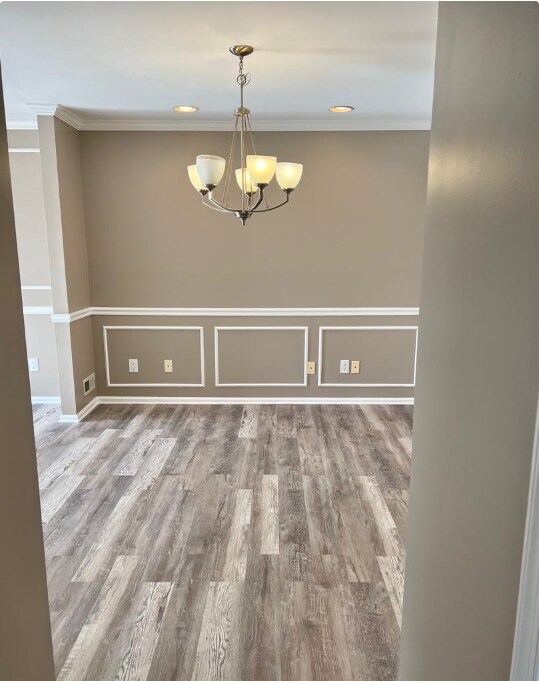Building Photo - 3201 Saxony Dr
