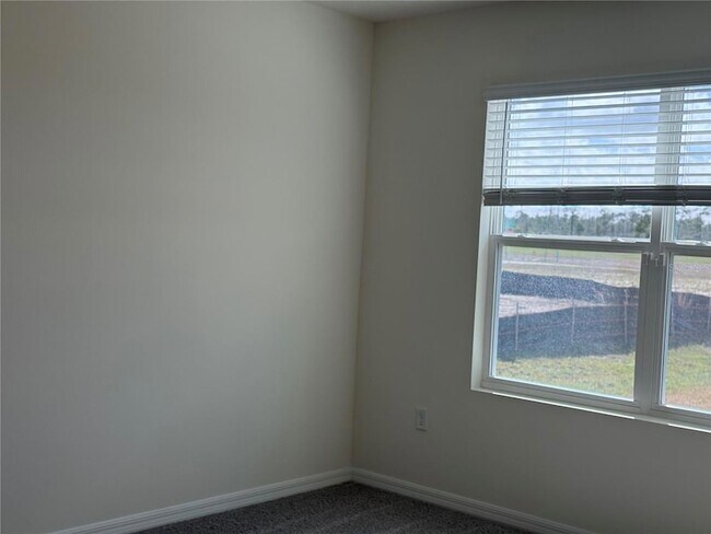 Building Photo - 1043 Morfontaine St