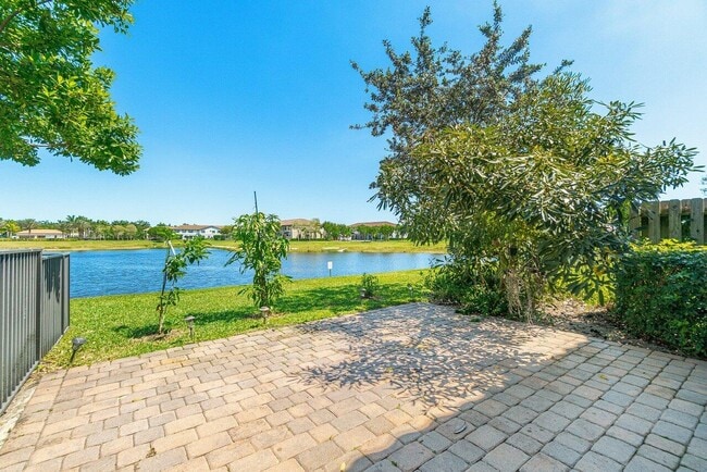 Building Photo - 12949 Anthorne Ln