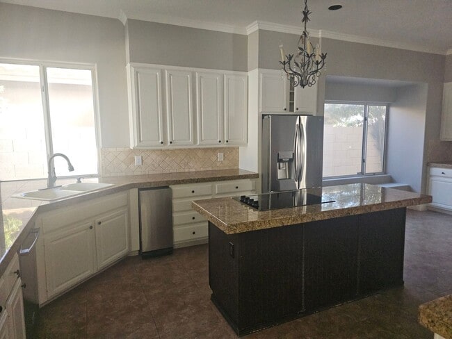 Building Photo - 4 bd 2.5 bth north east scottsdale home with pool