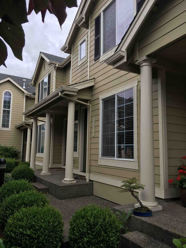 Building Photo - 2-Bedroom in Beaverton near Progress Ridge...